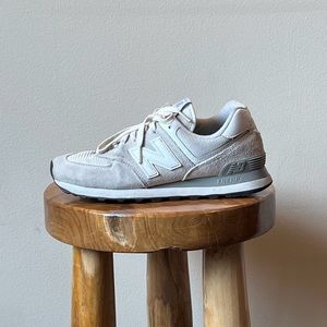 Womens New Balance Sneakers Gray color size 8.5